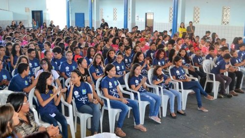 A participação na OBMEP mobilizou a escola, que passou a fazer parte do POTI